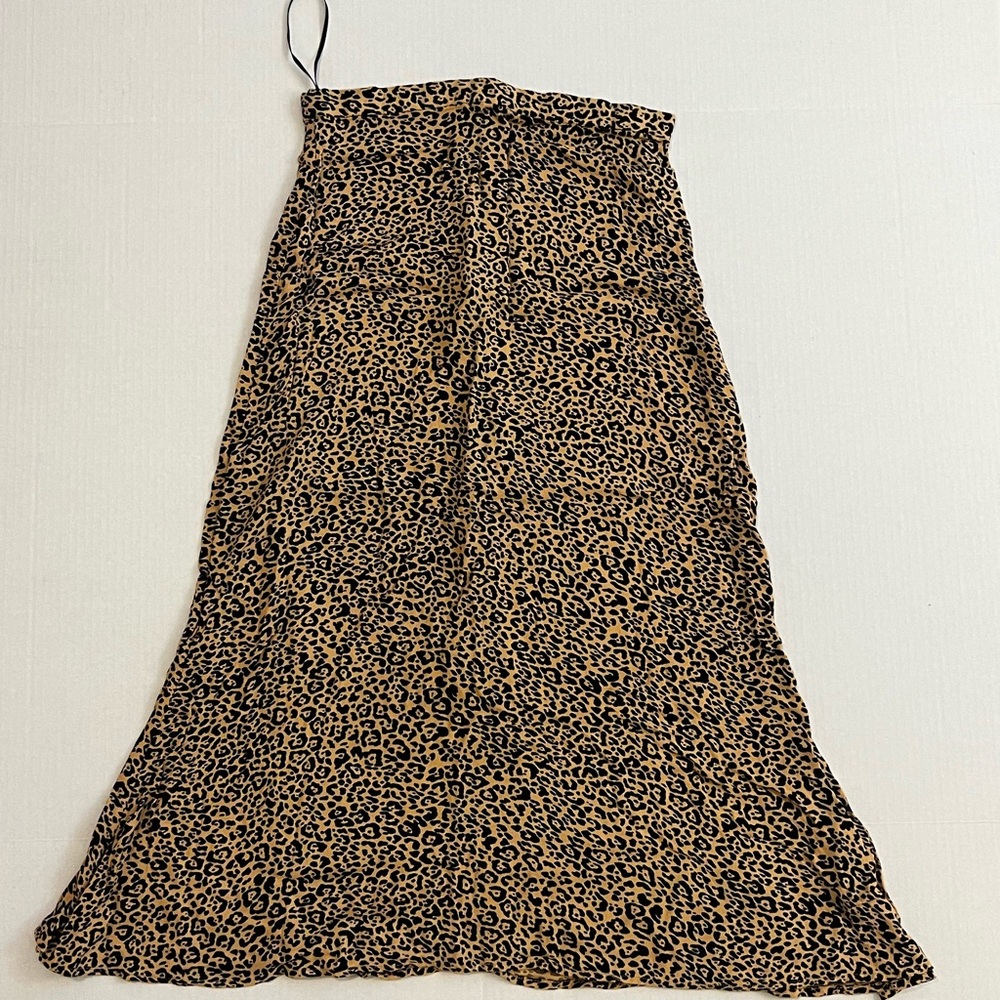 animal print midi skirt from local boutique, size xs, worn 2x at most